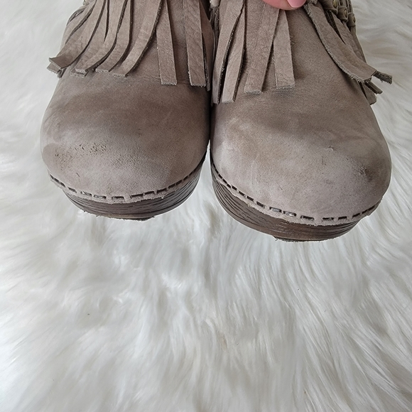 Dansko Clogs - Picture 3 of 12